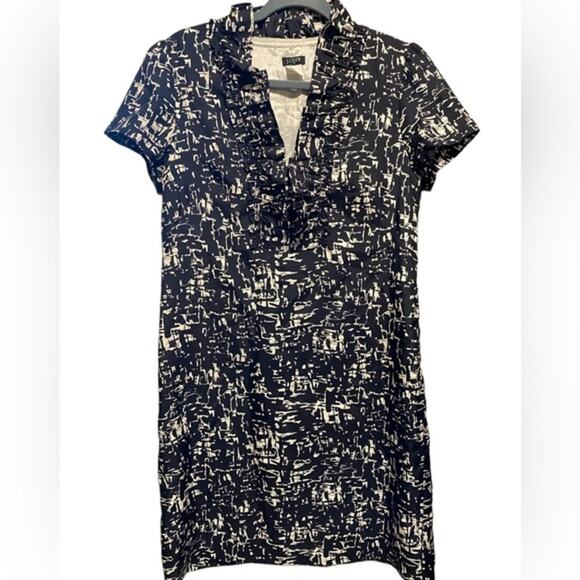J. Crew 100% Silk Mini Dress Women's Size 8 Ruffled Front Black White Abstract - Picture 1 of 11